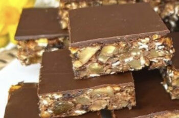 WITHOUT Sugar! In 5 Minutes: Make Your Own Muesli Energy Bar – A Delicious and Healthy Treat