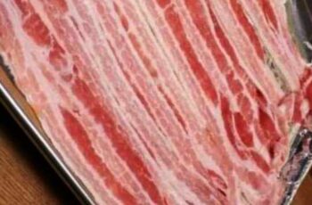Turn raw bacon strips into an addictive like ‘crack’ treat with just 4 ingredients