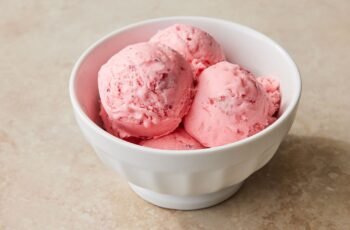 Zero-Point Strawberry Ice Cream