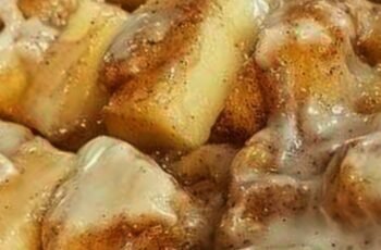 Apple and cinnamon cake
