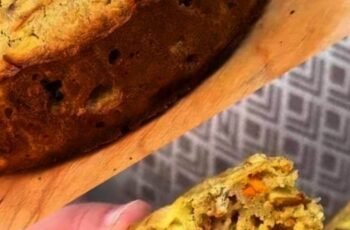 Baked Oatmeal with Carrots and Fruits