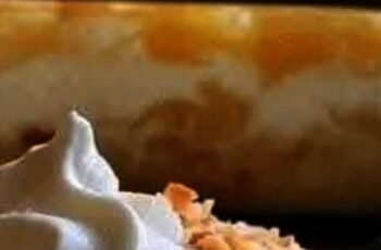 Pineapple Coconut Dream Cake!