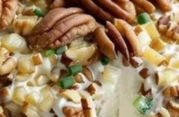 Heavenly Pineapple Cheeseball