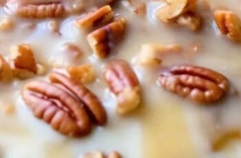 Pecan Praline Cake