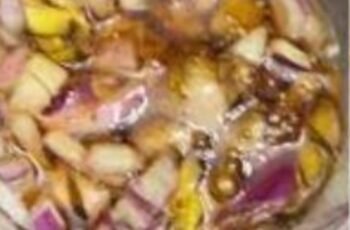 Homemade Onion and Garlic Cough Syrup