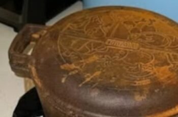 Things You Should Never Cook In A Cast Iron Pan