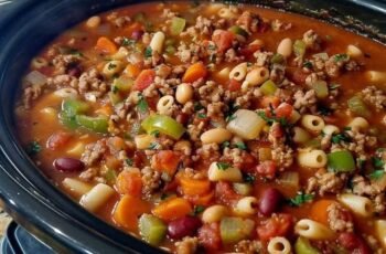 Olive Garden-Style Pasta Fagioli Soup: The 30-Minute Copycat That Tastes Better Than the Original