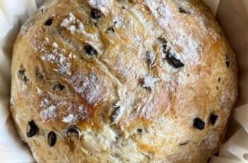 Simple No-Knead Artisan Yeast Bread
