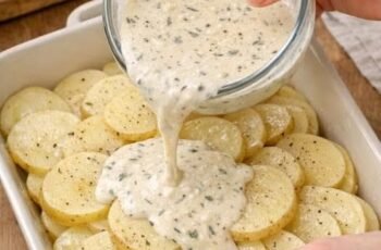 Creamy Parmesan Oven Baked Potatoes
