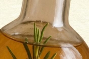 Women, Start Taking Apple Cider Vinegar… Here’s What You Should Know