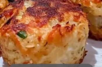 Cheesy Mashed Potato Muffins with eggs