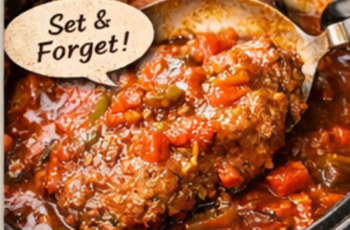 Old-Fashioned Swiss Steak (A Sunday Supper Memory That Never Fades)