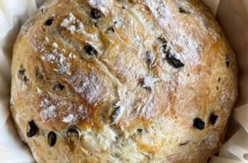 Simple No-Knead Artisan Yeast Bread