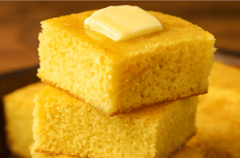 The Best Cornbread from Scratch – Sweet, Savory & Incredibly Easy!